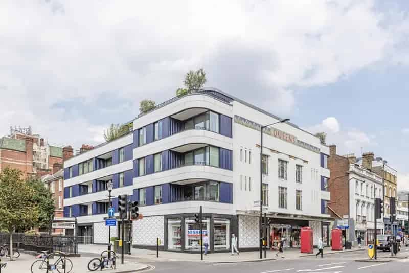 Luxury 3-Bed Art Deco Apartment near Queensway