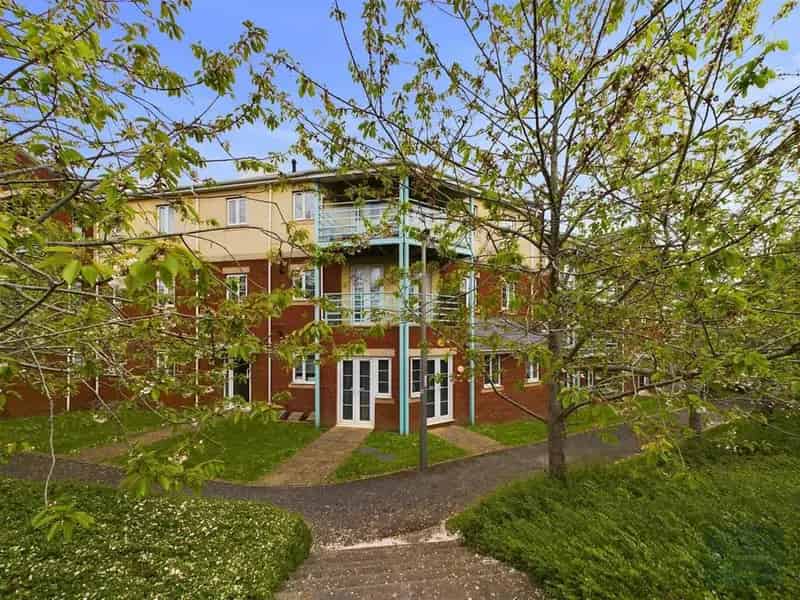 2 Bedroom Apartment for Sale in South West England