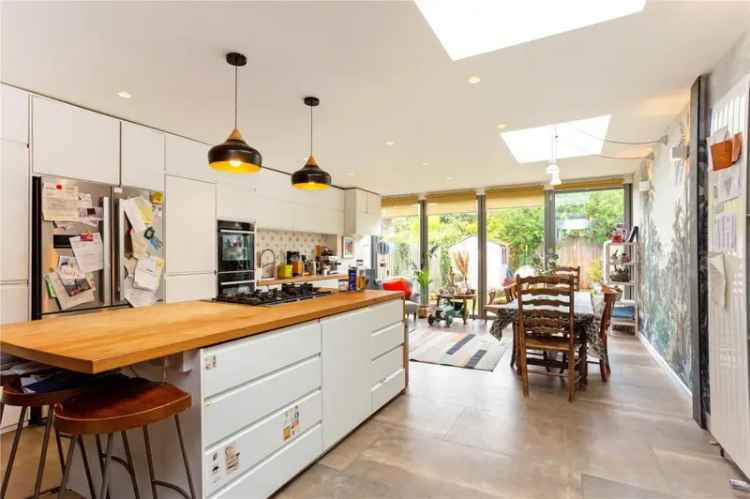 4 Bedroom Victorian Terrace House for Sale
