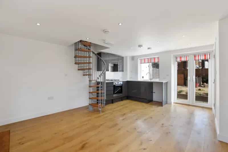 2 Bedroom End of Terrace House to Rent Oxford