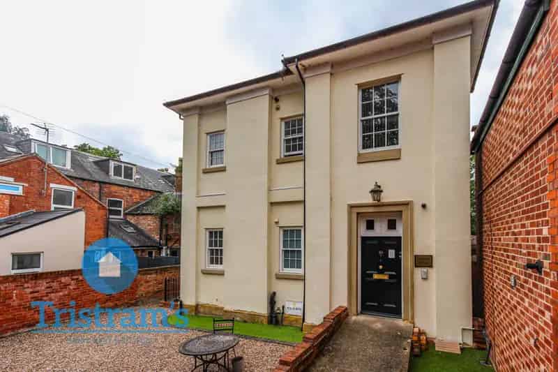 2 Bedroom Apartment for Students Bills Inclusive Option Available