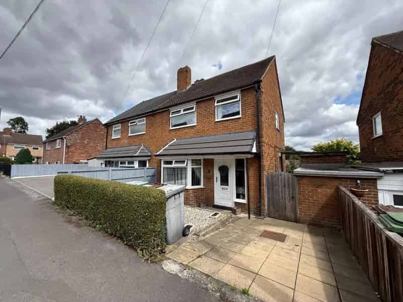 3 Bedroom Semi-Detached House For Sale