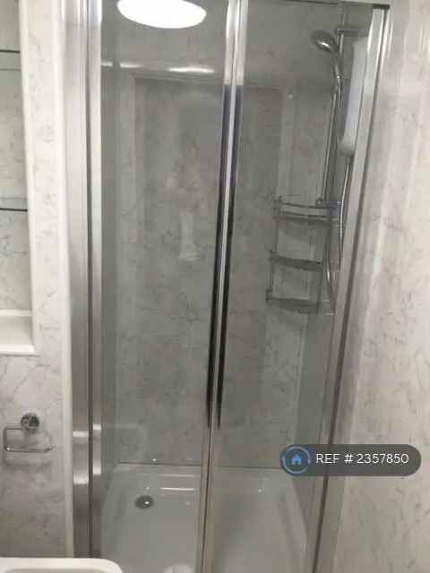 Studio Flat near Bournemouth University and Train Station