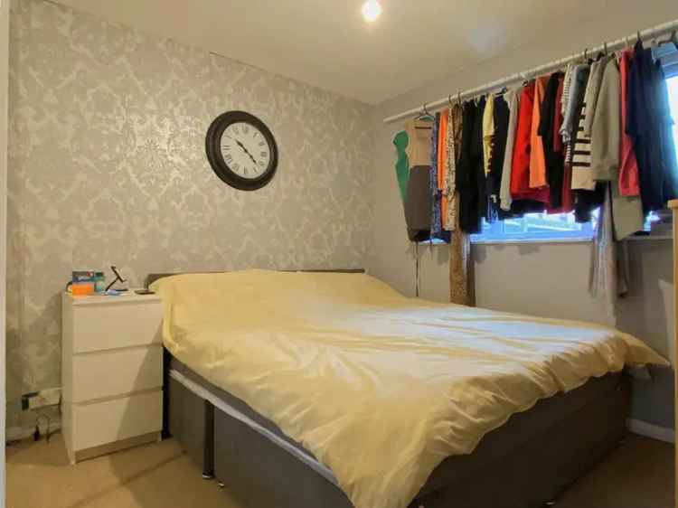 1 bedroom Flat
 For Sale