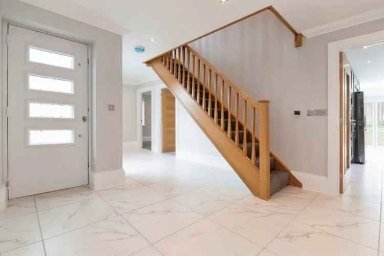 Four Bedroom Detached House South Cambridgeshire