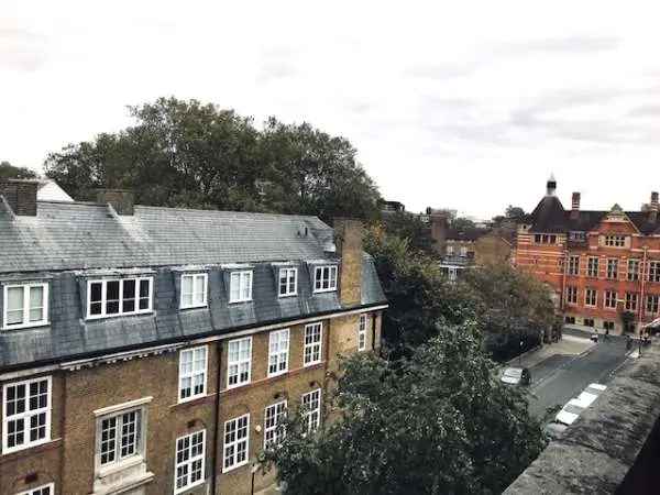 Flat For Rent in London, England