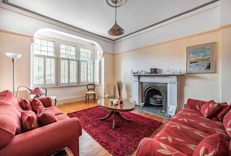 7 Bedroom Detached House For Sale