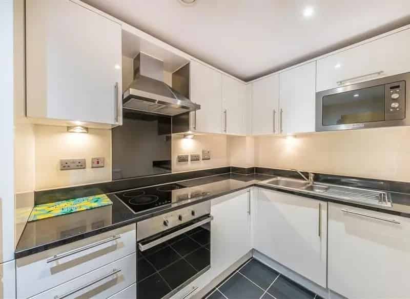 Spacious One Double Bedroom Apartment near Stockwell Station