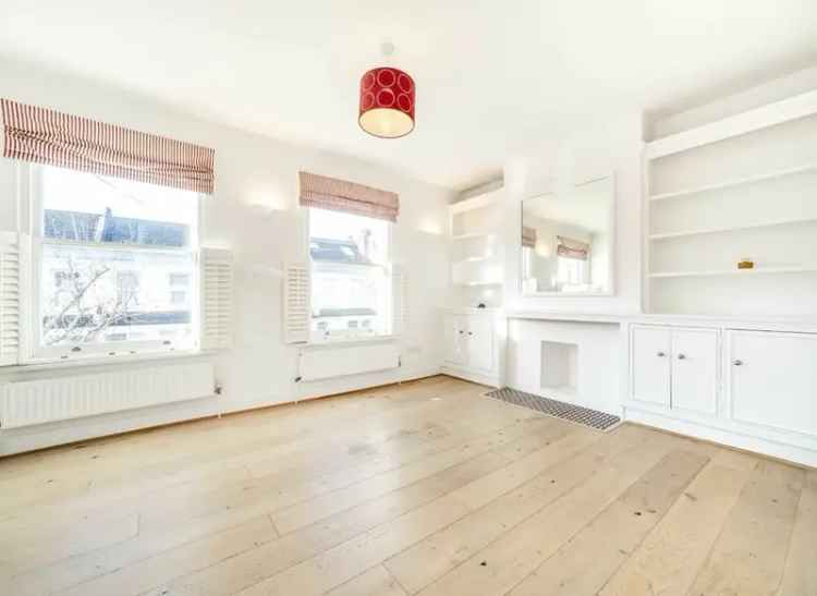 Spacious 2-Bed 2-Bath Flat with Private Garden and Roof Terrace in Fulham