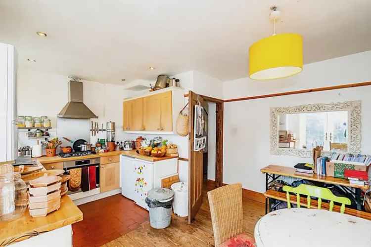 Family Home near Shoreham Train Station