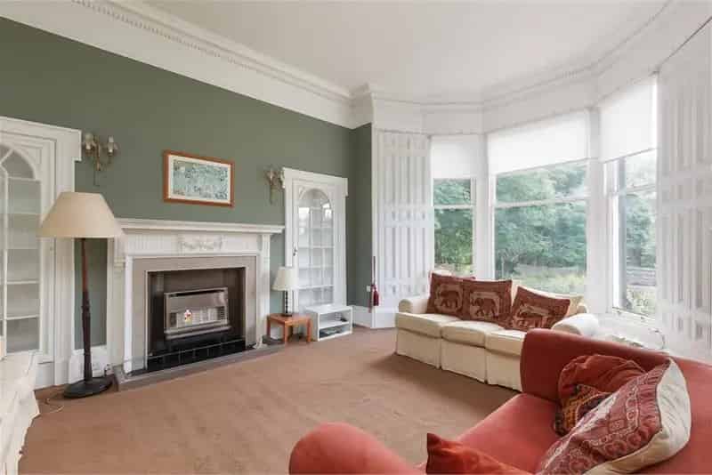 2 Bed Flat Maindoor with 2 Reception Rooms and Garage - Merchiston