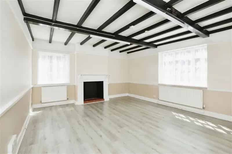 Commercial Property Conversion Opportunity Six Bedroom Detached Residence