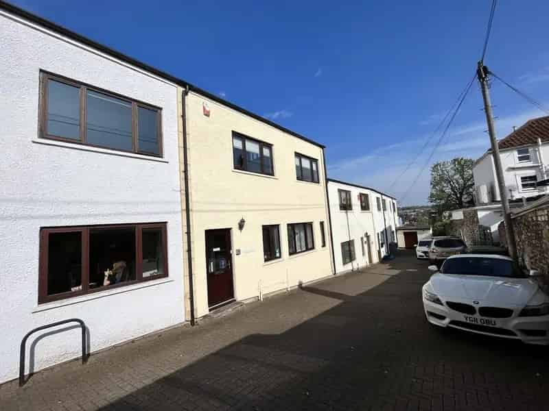 Mews Style Property For Sale Freehold Ground and First Floor