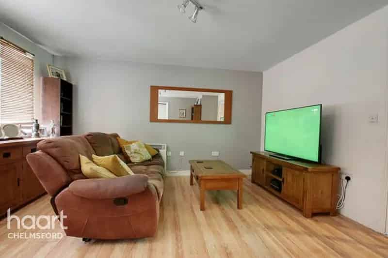 2 Bedroom Apartment for Sale - No Sale No Fee
