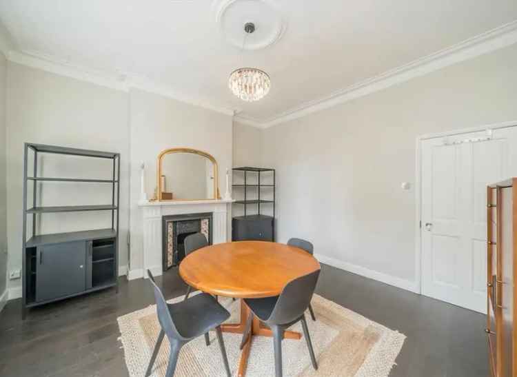 Luxury 4-Bedroom Hampstead Apartment Near Station