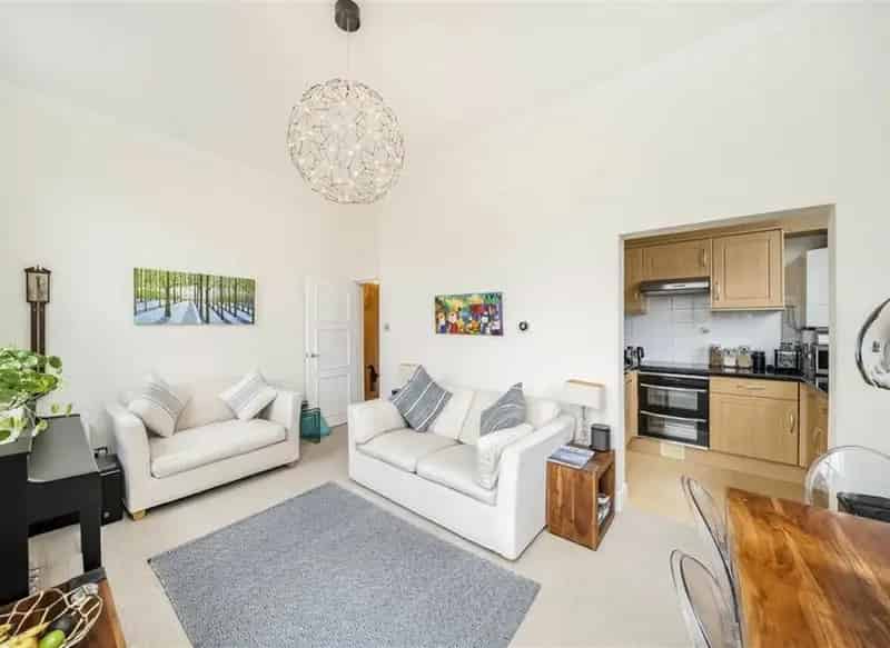 Flat For Sale , Lupus Street, London, England