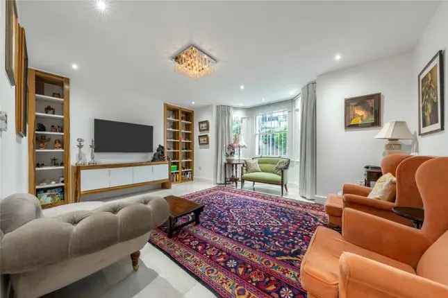 Two Three Bedroom Garden Flat Little Venice 1551 sq ft