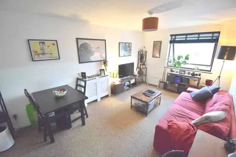 1 Bedroom Apartment Near Reading Town Centre