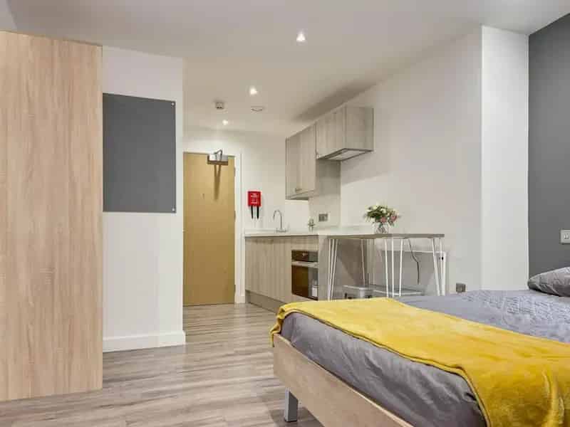 Studio to Rent Balloon Letting Co Bristol