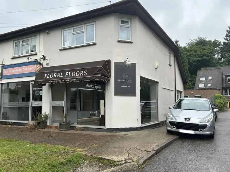 Ground Floor Commercial Unit - Open Plan Retail Space