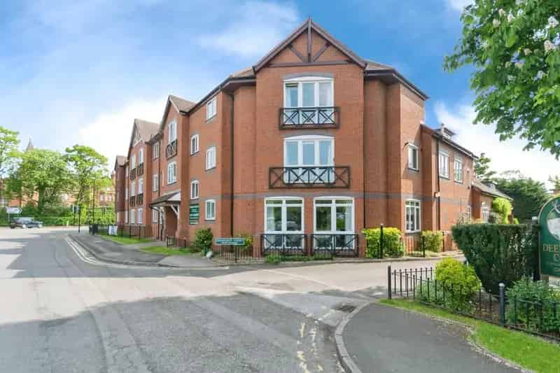 1 Bedroom House for Sale