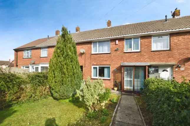 Spacious 3-Bedroom Terraced House Near Amenities