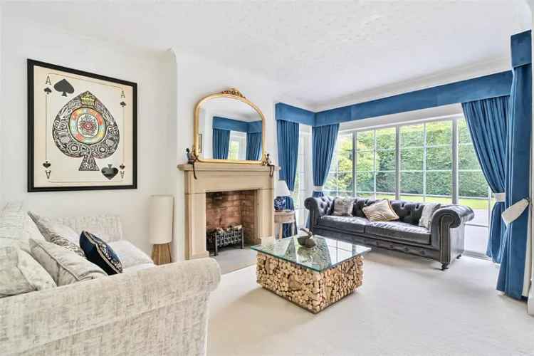 4 Bedroom Detached House to Rent in Bramhope