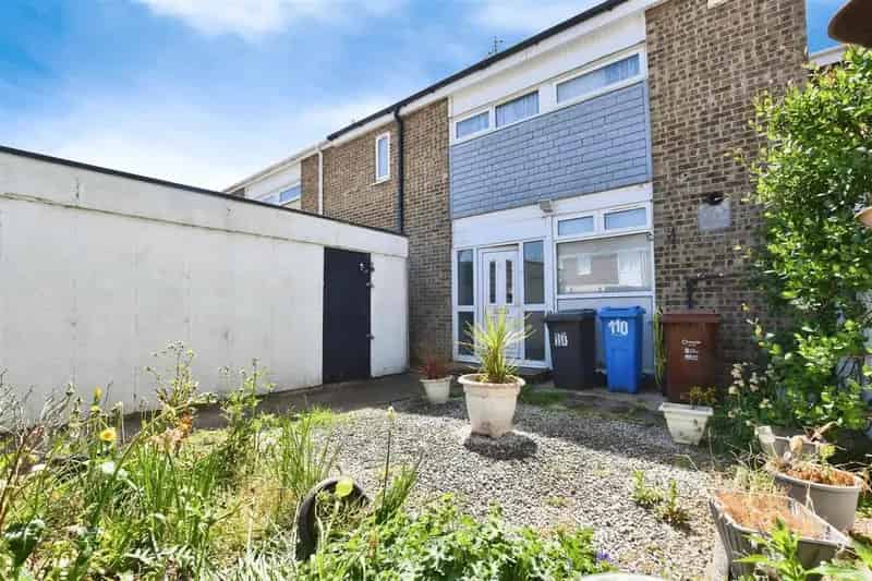 2 bedroom terraced house for sale