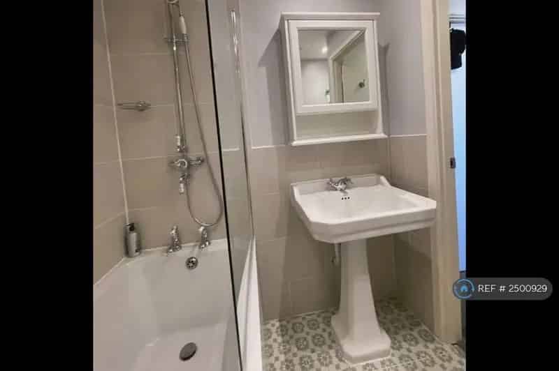 2 Bedroom Flat Frederick Place BS8