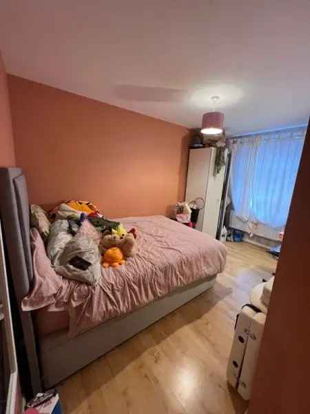 Flat For Rent in London, England