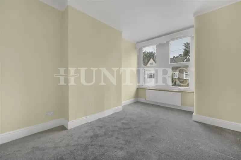 3 Bedroom House for Sale in N15