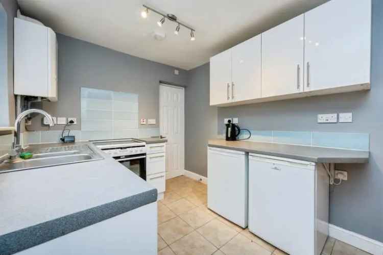 3 Bedroom Terraced House for Sale Queens Park