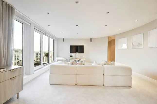 1-Bed Flat Imperial Wharf Fulham Short Let Balcony Concierge Parking