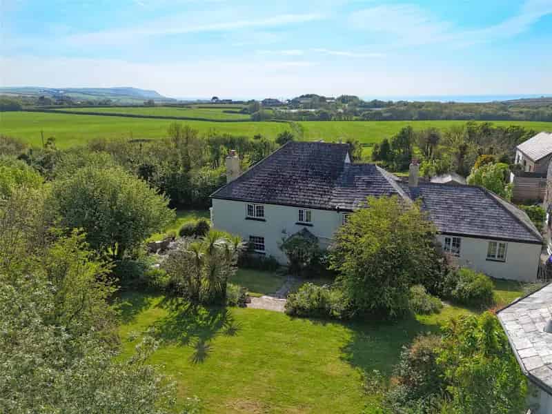 Historic 17th Century Farmhouse with 5 Holiday Cottages
