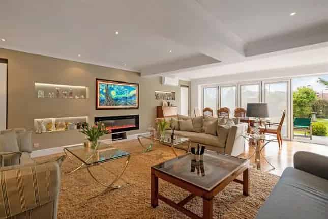 Spacious Family Home near Beckenham Junction
