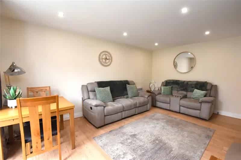 2 Bed Ground Floor Apartment with Allocated Parking and Private Gardens