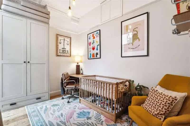 2 Bed Flat for Sale in Battersea