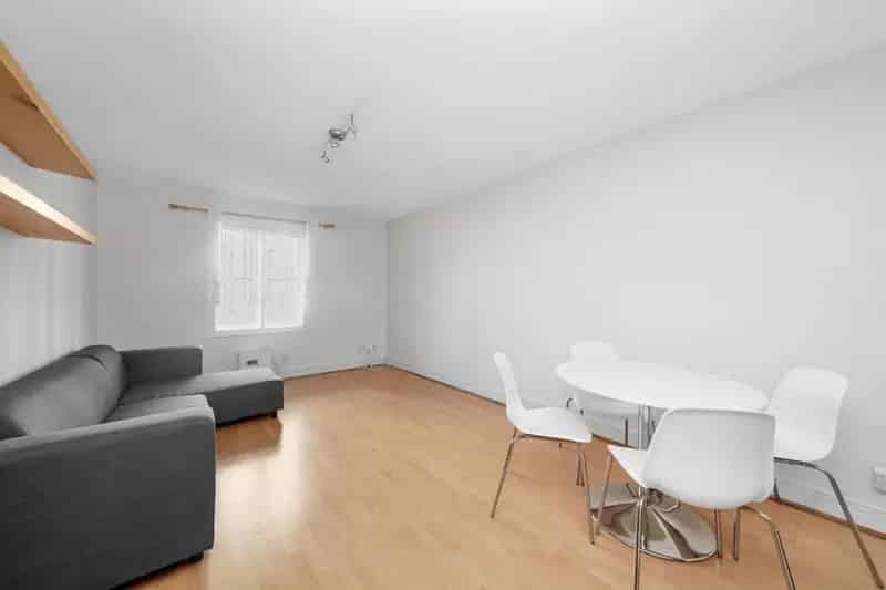 1 Bedroom Flat for Sale near Angel Upper Street