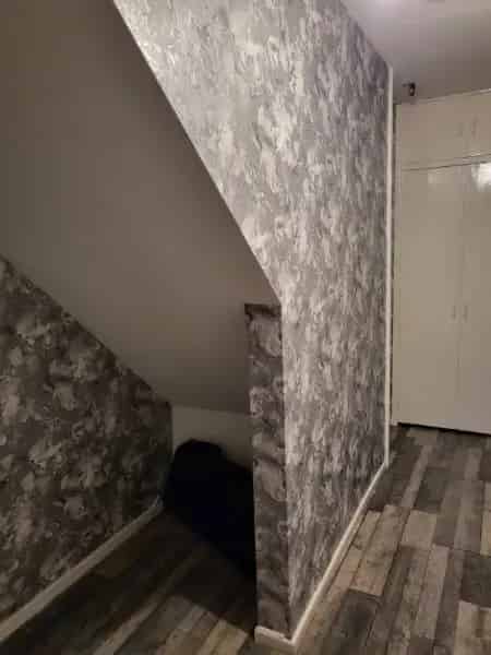 4 Bed House Needs Decorating Large Garden Quiet Location