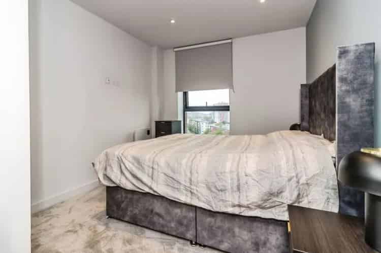 2 Bedroom Flat for Sale Salford M5 City Centre Apartment