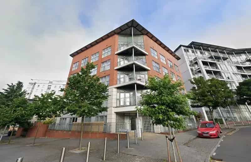 2 Bedroom Flat to Rent Late July