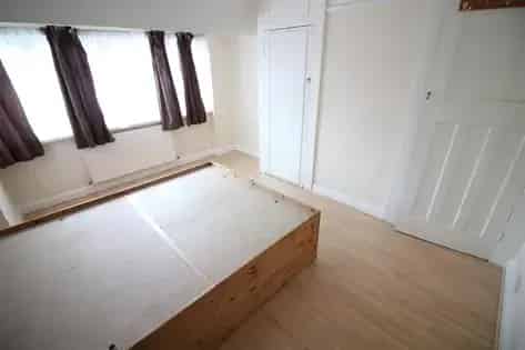 3-4 Bedroom House for Rent in Hayes London
