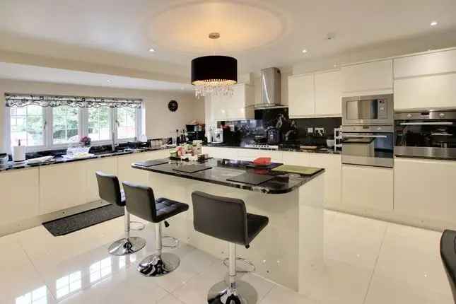 Detached house for sale in Orchard Avenue, Croydon CR0