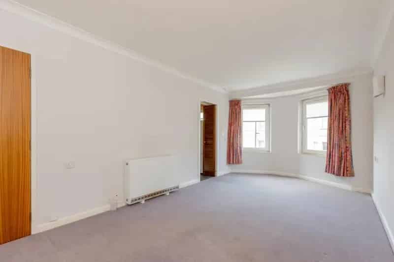 1 Bedroom Retirement Flat for Sale