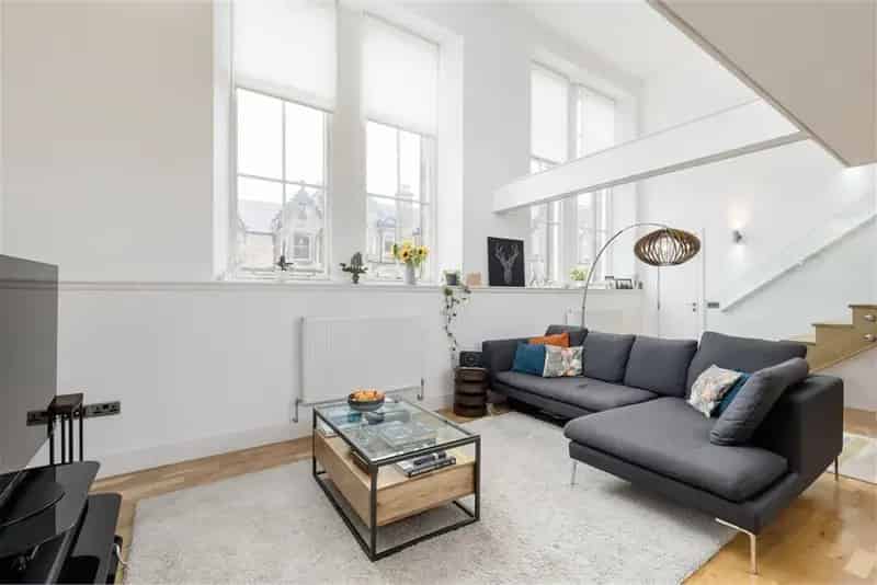 3 Bed Flat Duplex with 1 Reception Room in Marchmont