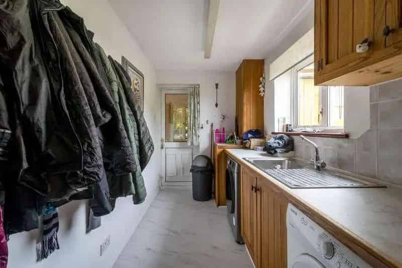 4 Bed Detached House for Sale