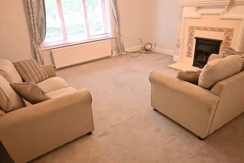 2 Bedroom Flat To Rent Available 2025