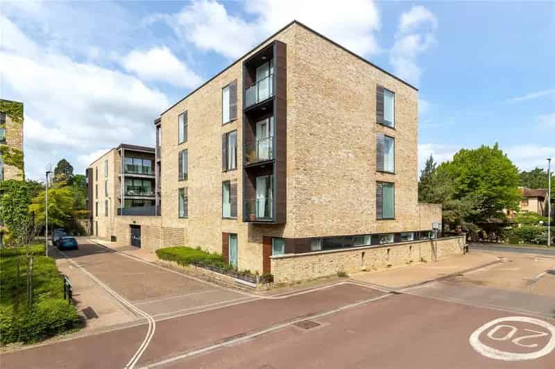 1 Bedroom Apartment for Sale