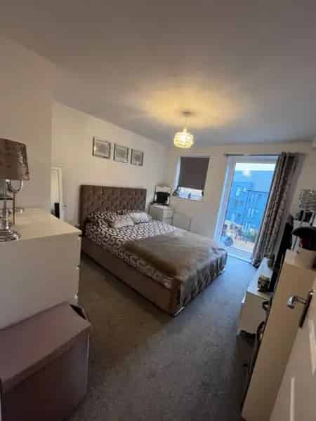 2 Bed New Build Flat Allocated Parking Quiet Area