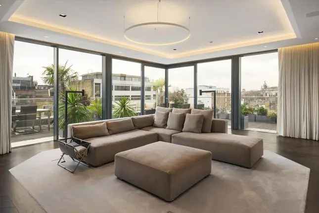 Luxury 5-Bedroom Apartment with Roof Terrace in Knightsbridge